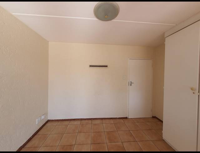 2 BEDROOM APARTMENT FOR SALE IN VORNA VALLEY